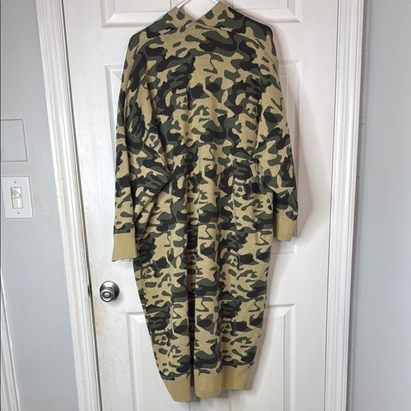 Attitudes by Renee Camouflage Cardigan - Picture 8 of 11